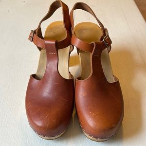 Swedish Hasbeens T-strap Sky High, size 39